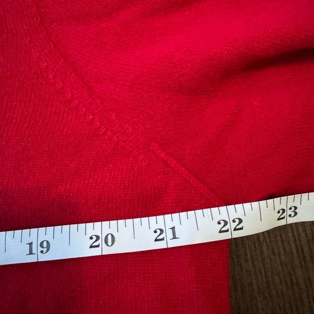 NWT 70%‎ Wool 30% Cashmere Blend Classic Crew Neck Sweater in Red - Picture 9 of 9